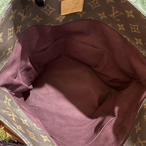 Louis Vuitton Melie Handbag Monogram Canvas LV - Picture 9 of 14